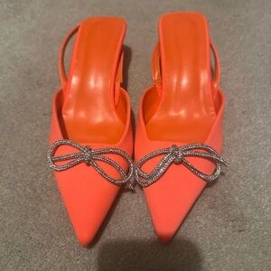 Embellished Bow Pointed-Toe Orange Slingback Mules